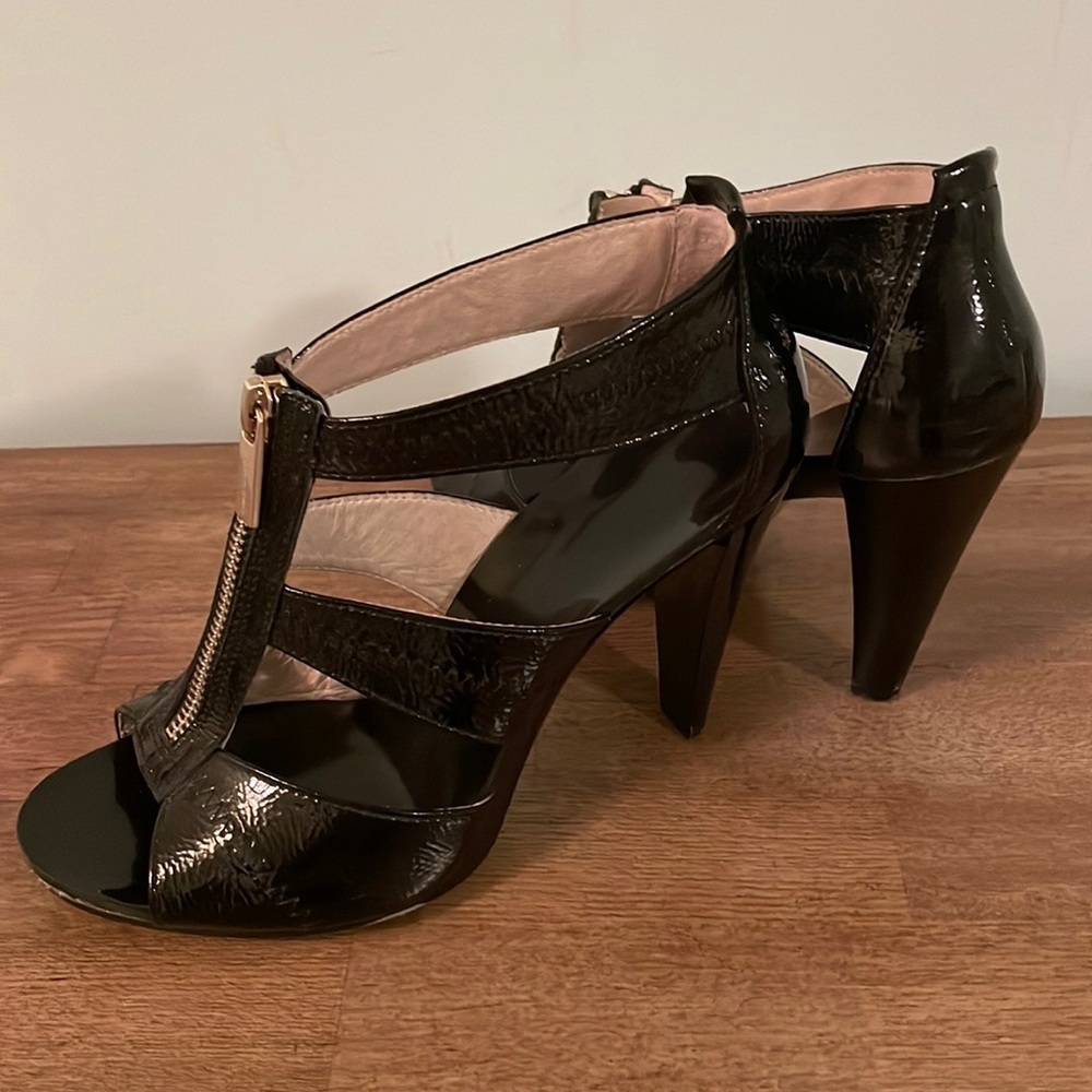 Michael Kors Berkeley Black Patent Leather Heels Size 6.5